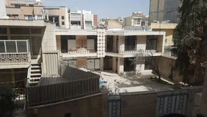 کافه روبرو