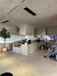 کافه اچ- cafe H