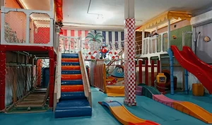 خانه بازی ثنا
