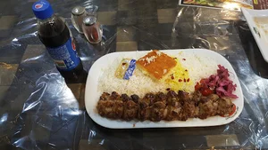 آشپزخانه وغذای اماده وطن خواه