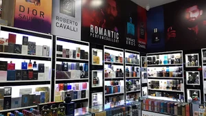 گالری عطر و ادکلن رومانتیک