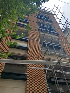 سنگ‌کار و کاشی‌کار در زاهد گیلانی 2