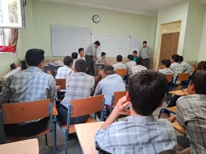 دبیرستان پسرانه دکتر حسابی یک دوره اول 5
