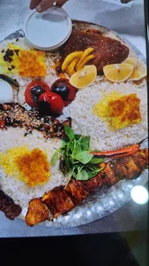رستوران جوجه طلایی