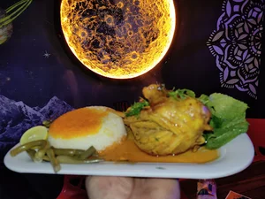 کافه رستوران 100