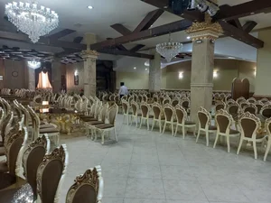 تالار ققنوس 4