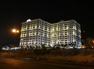 برج باغ مجلل رونیکا پالاس «سیمون بولیوار»