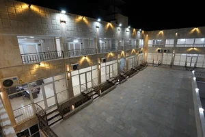 مجتمع اداری تجاری اسپیناس Espinas Mall