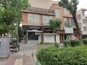املاک سفیر