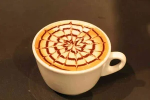 کافه مثلث