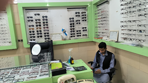 بینایی‌سنجی، اپتومتری و عینک حامد