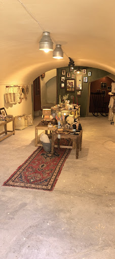 رواق استور
