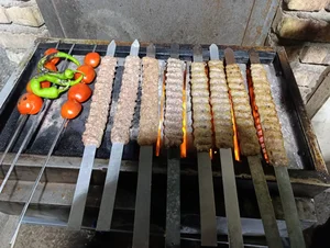 جگرکی عمورضا وپسران شعبه مرکزی