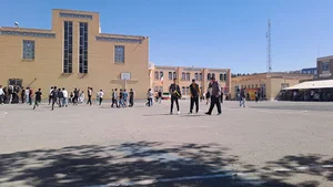 هنرستان كاردانش لقمان