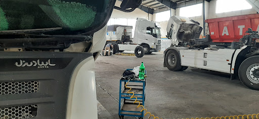 تعمیرگاه کامیون مجتبی
