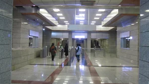 ایستگاه مترو دکتر چمران 4